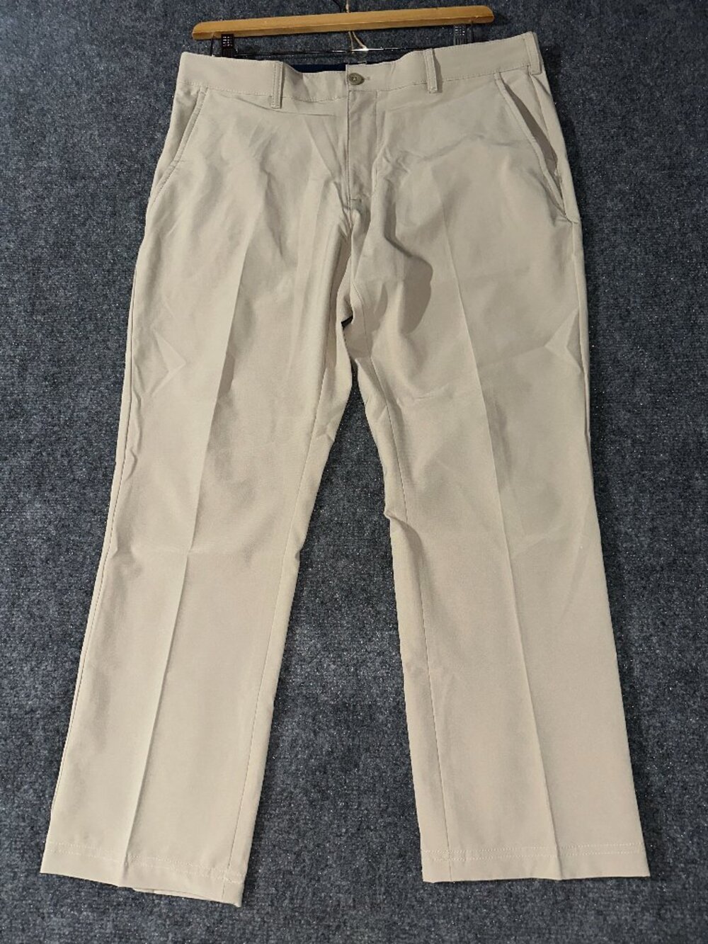 Izod Golf Pants Mens 36 Beige Stretch Flat Front Pockets Logo Straight Leg